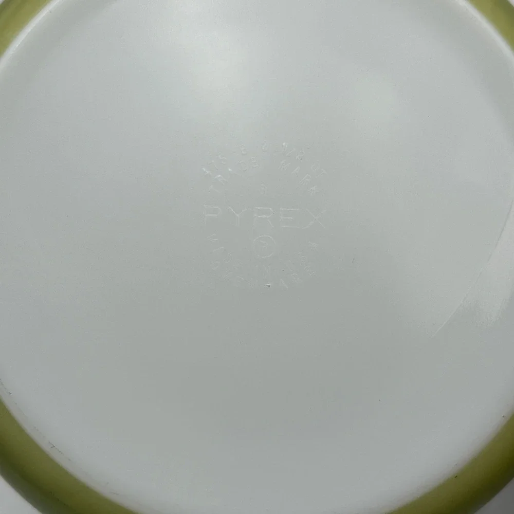 Vintage Pyrex 475-B 2.5 Qt Olive Green Round Casserole Dish with Lid Avocado